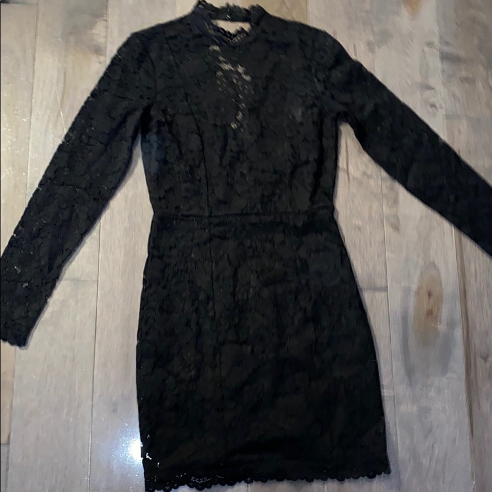 H&M lace dress